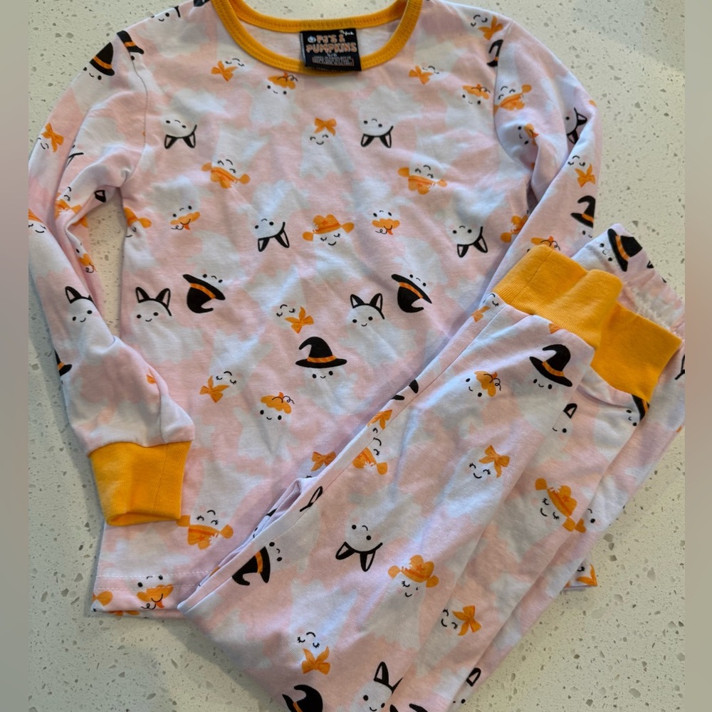 5/6 PJ’s & Pumpkins Girls Halloween Pajamas Set Kids Children 5 6 Small Ghost